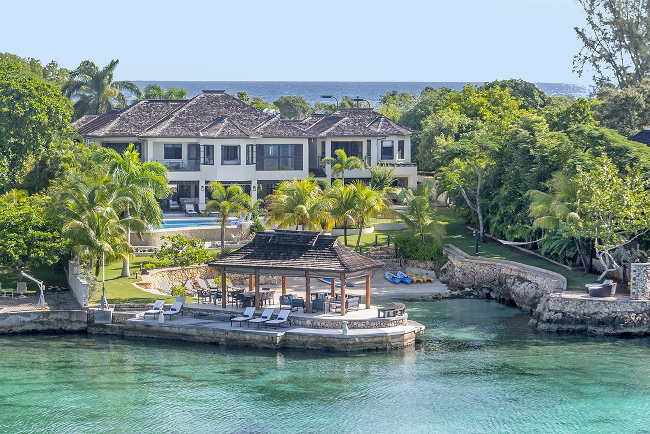 Makana Aerial View
